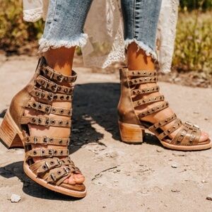 Freebird by Steven Brown Strappy Sandals
